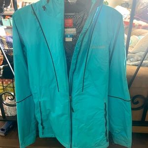 Medium Columbia ski jacket